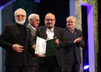 مهرجان فجر السينمائي يسدل الستار على دورته الـ42