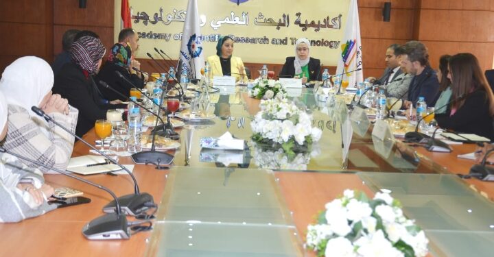 التعليم العالي : مصر تستقبل وفد منظمة اليونسكو لنقل التجربة المصرية الرائدة عن بنك المعرفة