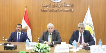 وزير التعليم العالي يرأس اجتماع المجلس الأعلى للجامعات بجامعة الوادي الجديد