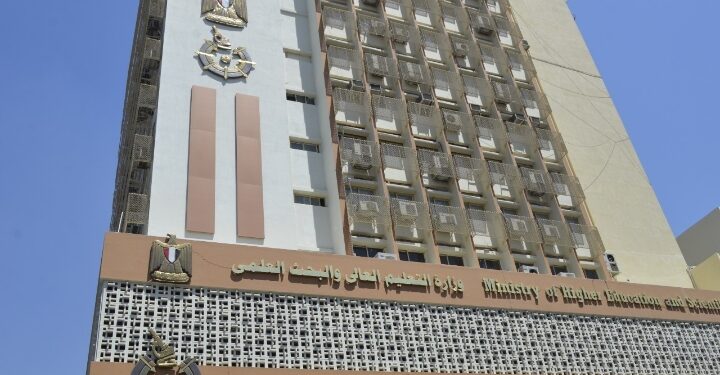 أكاديمية البحث العلمي والتكنولوجيا تدعم 1086 مشروع تخرج بـ 50 مليوناً و392 ألف جنيه