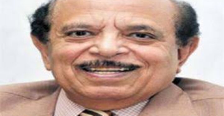 رئيس المركز القومي للمسرح والموسيقى والفنون والشعبية ينعي الشاعر الغنائي بخيت بيومي