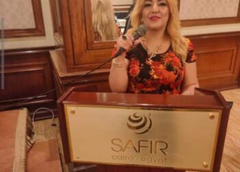 إبداعات متواصلة لسيدة المجتمع مرفت الحكيم