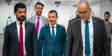 المساعد الإداري لرئيس جامعة الفرات الأوسط التقنية يستقبل النائب ضياء الحسناوي