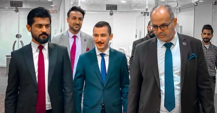 المساعد الإداري لرئيس جامعة الفرات الأوسط التقنية يستقبل النائب ضياء الحسناوي