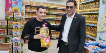 شباب الصحفيين تتفقد ( كلنا واحد ) للسلع الغذائية بالقليوبية والمواطنون أنقذتنا من جشع التجار