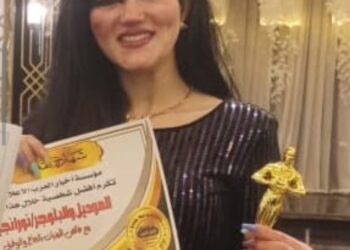 تكريم الموديل و البلوجر نورا نجيب في حفل توقيع كتاب(مطبخ و فاشون أخبار العرب)