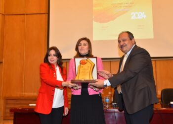 وزيرة الثقافة تفتتح المؤتمر الدُولي الثالث لمعهد النقد الفني بعنوان “الوعي النقدي وتحولات الإبداع” في أكاديمية الفنون