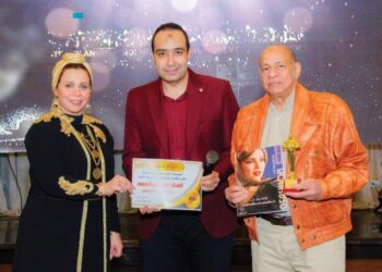 تكريم الفنان القدير عيد أبو الحمد في حفل توقيع كتاب(مطبخ و فاشون أخبار العرب)