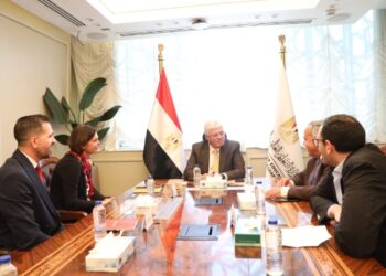 وزير التعليم العالي يبحث سُبل تعزيز التعاون مع مديرة جمعية المُحاسبين القانونيين المُعتمدين البريطانية