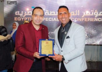 المستشار الإعلامي حمدي محمد يتوجه بالشكر لشركة الصخرة للحراسات الخاصة برئاسة الكابتن أحمد المحمدي على حسن تنظيم و تأمين حفل توقيع كتاب(مطبخ و فاشون أخبار العرب)