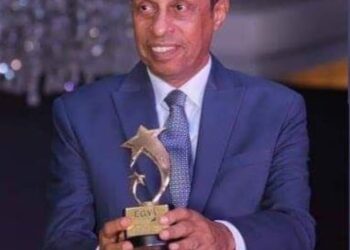 الفنان حسان العربي يتقدم ببلاغ للنائب العام