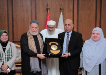 جامعة كفر الشيخ تستقبل فضيلة الدكتور على جمعة لرئاسة لجنة مناقشة رسالة دكتوراه بكلية التربية