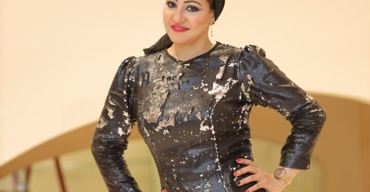 تتألق وتبدع خبيرة التجميل هناء أحمد وتواصل التألق