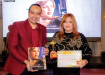 تكريم الفنانة المتألقة وفاء مكي في حفل توقيع كتاب(مطبخ و فاشون أخبار العرب