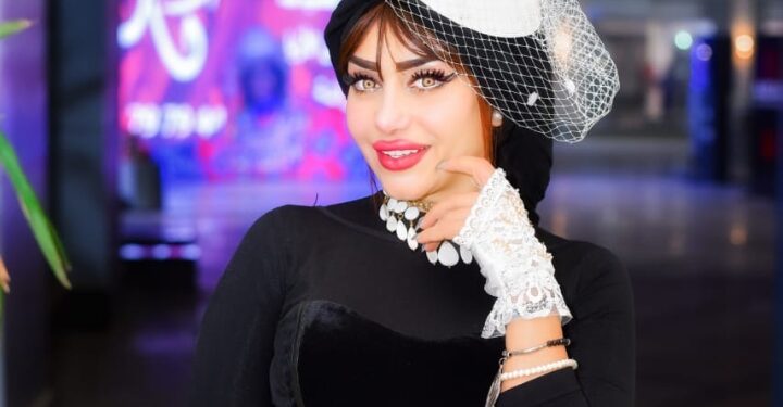 مصممة الأزياء و الإعلامية أسماء المهدي بإطلالة تخطف الأنظار بفستان من تصميمها في مهرجان(Egy Makeup)