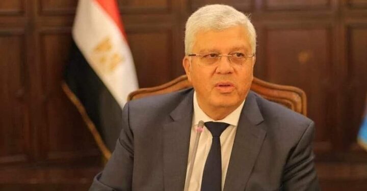 وزير التعليم العالي يعلن صدور عدة قرارات جمهورية بتعيين قيادات جامعية جديدة