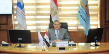 رئيس جامعة كفر الشيخ يؤكد ضرورة استمرارية العمل نحو الارتقاء بالعملية التعليمية وربط مخرجات التعليم بمتطلبات سوق العمل واحتياجات التنمية