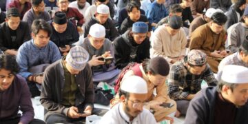 وكيل الأزهر : الإفطار الجماعي للطلاب الوافدين بالجامع الأزهر لإدخال الفرحة في قلوبهم وإشعارهم بأنهم في بلدهم