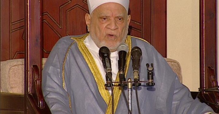 خطيب الجامع الأزهر :   أروقة الأزهر احتضنت طلاب العلم من شتى بقاع العالم