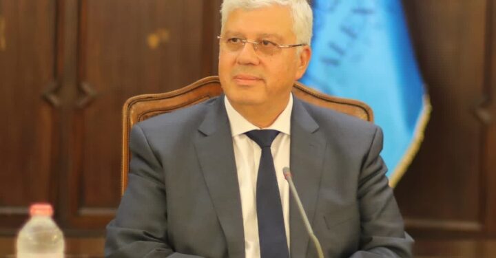 وزير التعليم العالى يُغادر إلى باريس للمُشاركة في الدورة 219 للمجلس التنفيذي لليونسكو