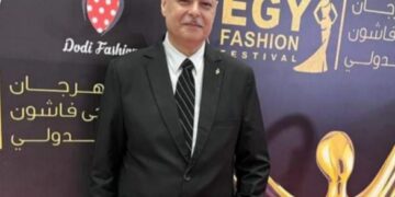 تألق مبهر لمصمم الأزياء حسن رشدي في مهرجان (Egy Makeup
