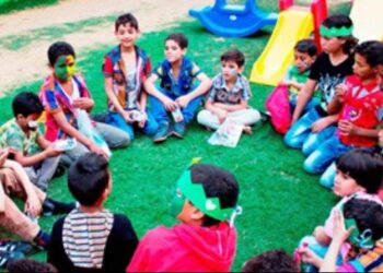 طلاب علم نفس الاكلينيكى كليه الآداب جامعه بنى سويف يدشنون فاعلية اليوم العالمى للسعادة