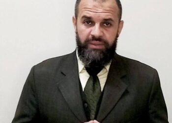 **وزارة العمل توضح حالات استحقاق المرأة إجازة دون أجر لمدة عامين