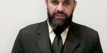 **وزارة العمل توضح حالات استحقاق المرأة إجازة دون أجر لمدة عامين