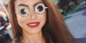 نظارة شمسية.. أحدث ظهور ل دوللي شاهين عبر انستجرام
