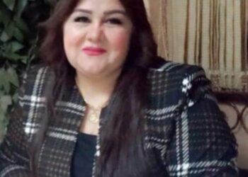 الأم تصنع الأمة