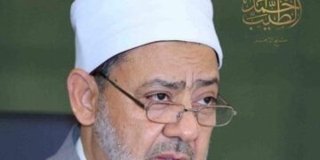 شيخ الأزهر : شكر العالم لنعمة الله عليه يكون بنشر علمه بين الناس