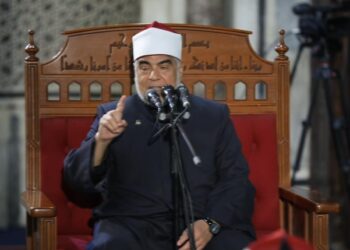 درس التراويح بالجامع الأزهر يدعو إلى استغلال رمضان في مدارسة سنة النبي والعمل بها