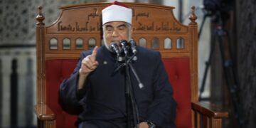 درس التراويح بالجامع الأزهر يدعو إلى استغلال رمضان في مدارسة سنة النبي والعمل بها