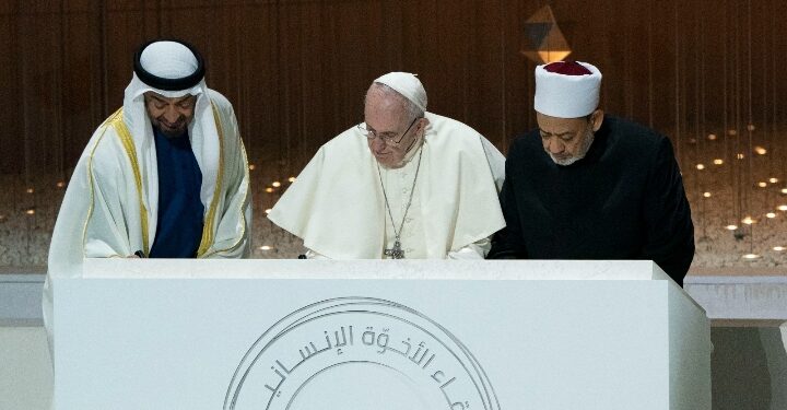 مجلس حكماء المسلمين .. عشرة أعوام من العمل على بناء ثقافة التسامح والتعايش الإنساني