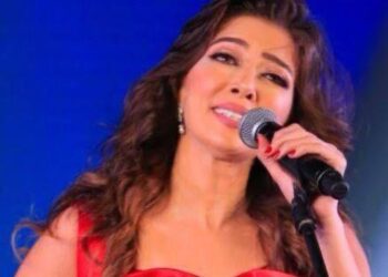 نويرة تغنى تترات دراما رمضان علي المسرح الكبير