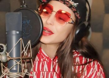 دوللي شاهين تنتهي من تسجيل أغنية “ست البنات