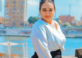 تألق متواصل من التوب موديل كنزى أحمد