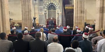 خلال درس التراويح بالجامع الأزهر  .. رئيس جامعة الأزهر يدعو المسلمين لتحري ليلة القدر في هذه الليالي وطلب العفو من الله