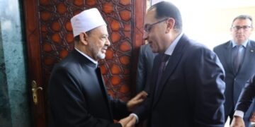 شيخ الأزهر يستقبل رئيس الوزراء لمتابعة الموقف التنفيذي لمشروع مدينة البعوث الإسلامية بالقاهرة الجديدة