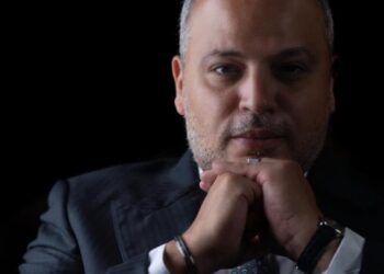 تامر عبد المنعم يهاجم بسمة وهبة بعد حلقة العرافة