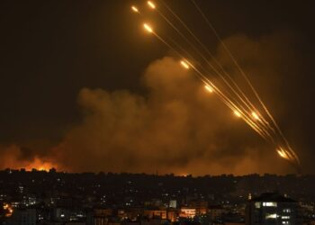 إيران ترد بقوة: رسالة إلى العالم وتحدي لإسرائيل وأمريكا في الشرق الأوسط