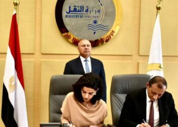 وزير النقل يشهد توقيع مذكرة تفاهم بشأن  بناء وتطوير البنية الفوقية واستخدام وإدارة وتشغيل واستغلال وصيانة وإعادة تسليم ميناء برنيس البحري