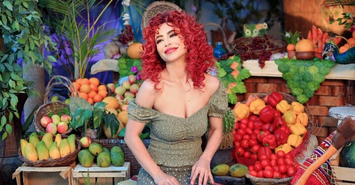 دوللي شاهين  تطرح فيديو كليب أحدث أغانيها «دوللي ست البنات