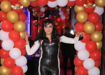 تريند عيد ميلاد سيدة الأعمال فراولة أبوالدهب يتصدر محركات البحث بجوجل بحضور سيدة الأعمال الإمارتية التي أهدتها لفة دولارات