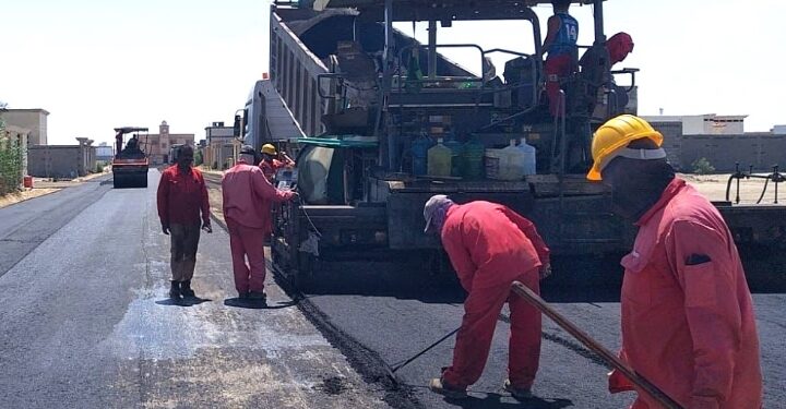 بلدية الخفجي تنفذ عدد من المشاريع التنموية في المحافظة