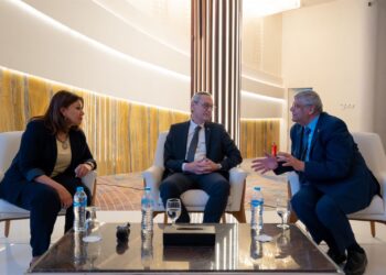 رئيس الجامعة اليابانية يشارك بندوة جمعية رجال الأعمال بالإسكندرية