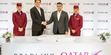 الخطوط الجوية القطرية أول شركة توفر خدمة Starlink للاتصال اللاسلكي المجاني بالإنترنت على متن رحلاتها الجوية