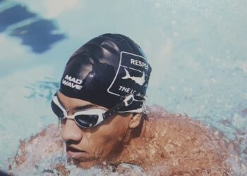 عمر تامر نجم جديد فى سماء السباحة