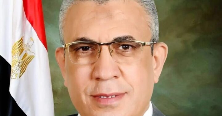 غدا الأربعاء على قناة النيل للعائلة رئيس  لجنة القوى العاملة بمجلس النواب في بيت العيلة