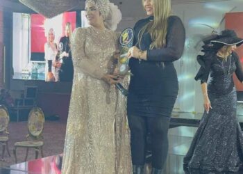 نجاح متواصل و تألق مستمر للإعلامية سما عزمى ويتم تكريمها بمهرجان (جولدن كوين)